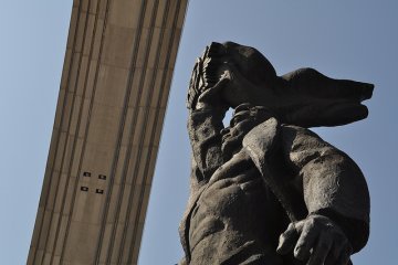 Intervenire sulla crisi dell'Ucraina ? E in che modo ? 