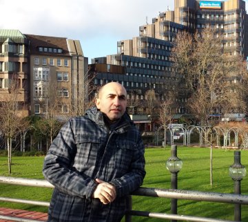 Interview with Elchin Abdullayev : "Vote for a democratic Azerbaijan !”