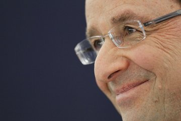 Cartellino rosso a François Hollande che « non crede agli Stati Uniti d'Europa »