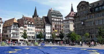 Europe, a bull with feet of clay : for a real European cultural policy