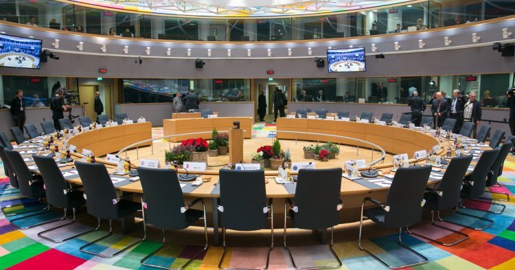 On the Brink of Irrelevance: Unanimity and the Future of EU Decision-making