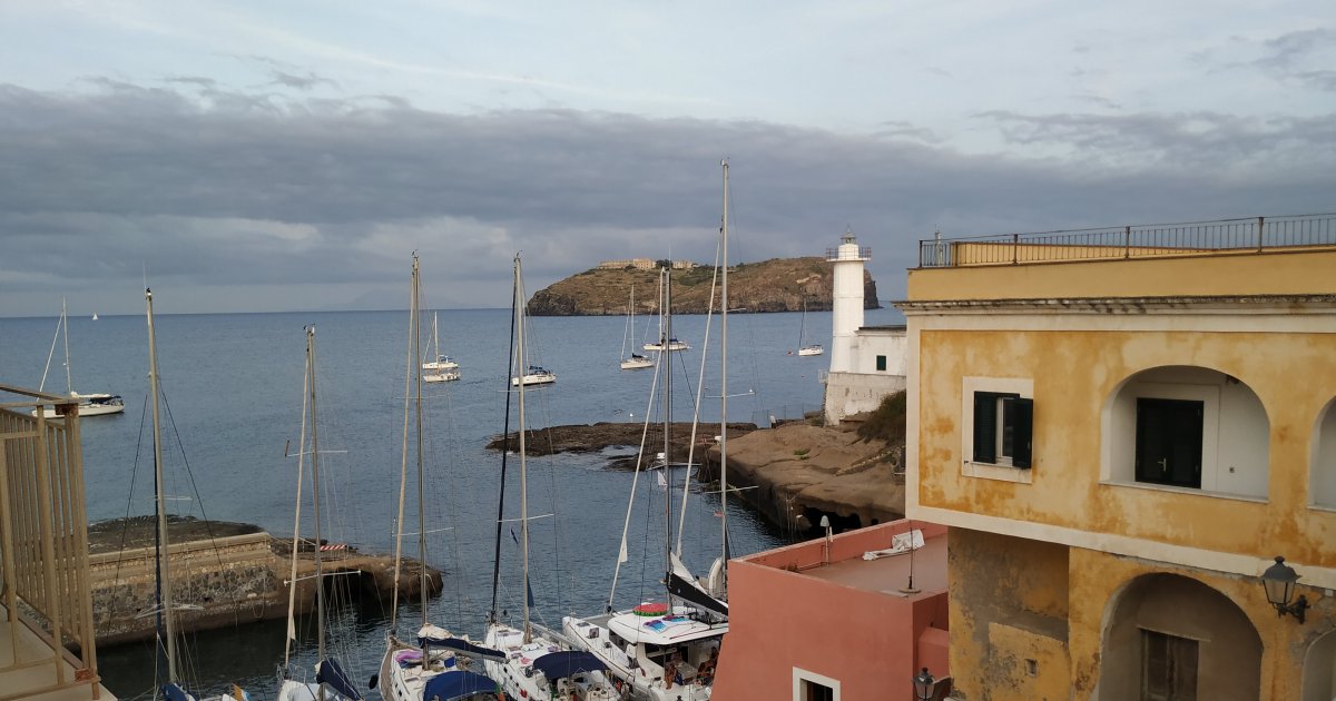 Perché “The Ventotene Lighthouse” - Eurobull.it